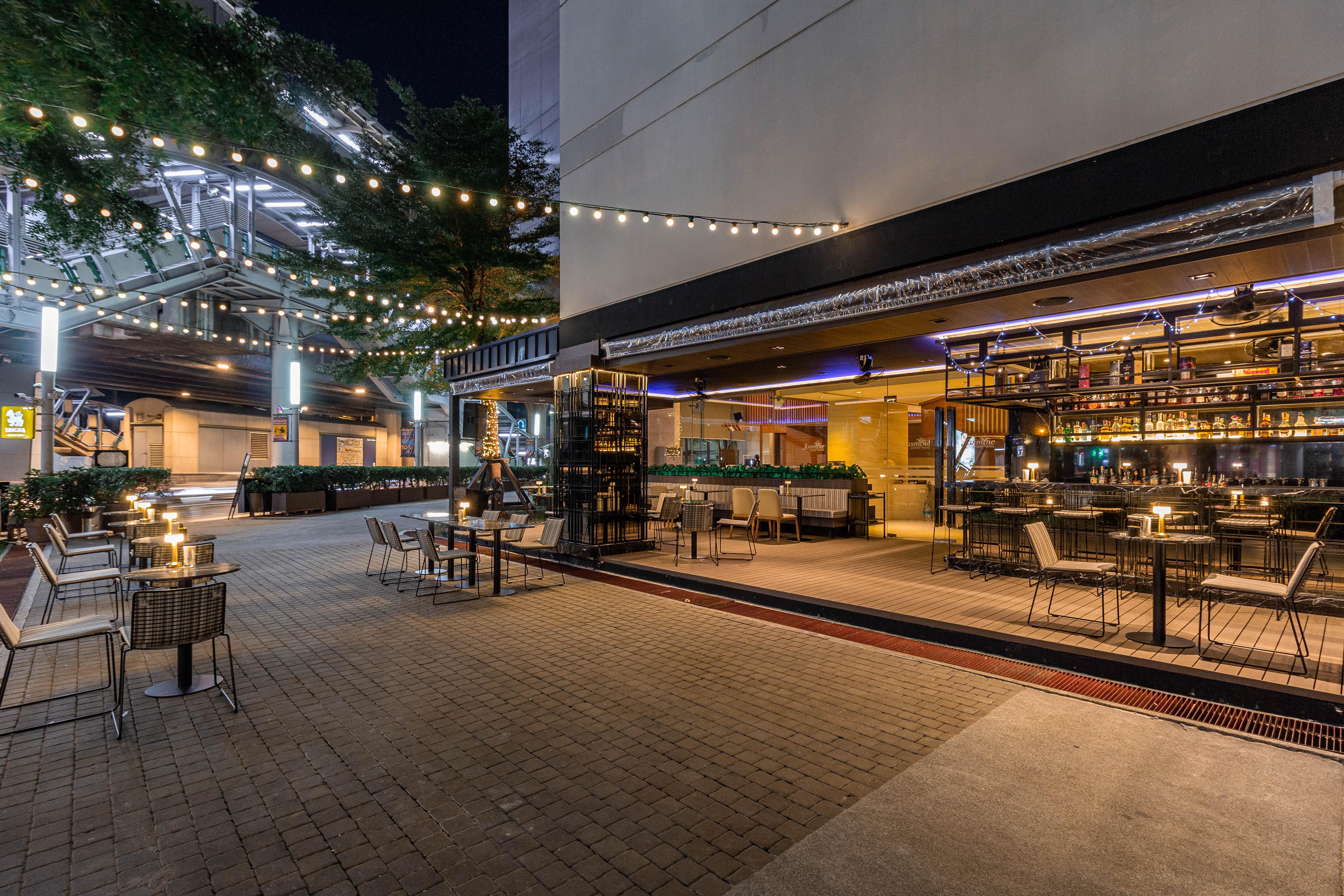   Jasmine Resort Hotel Bangkok