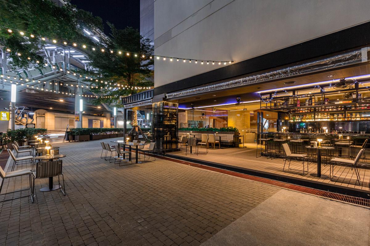 Jass Bar & Bistro  Jasmine Resort Hotel Bangkok Jass Bar & Bistro  Jasmine Resort Hotel Bangkok