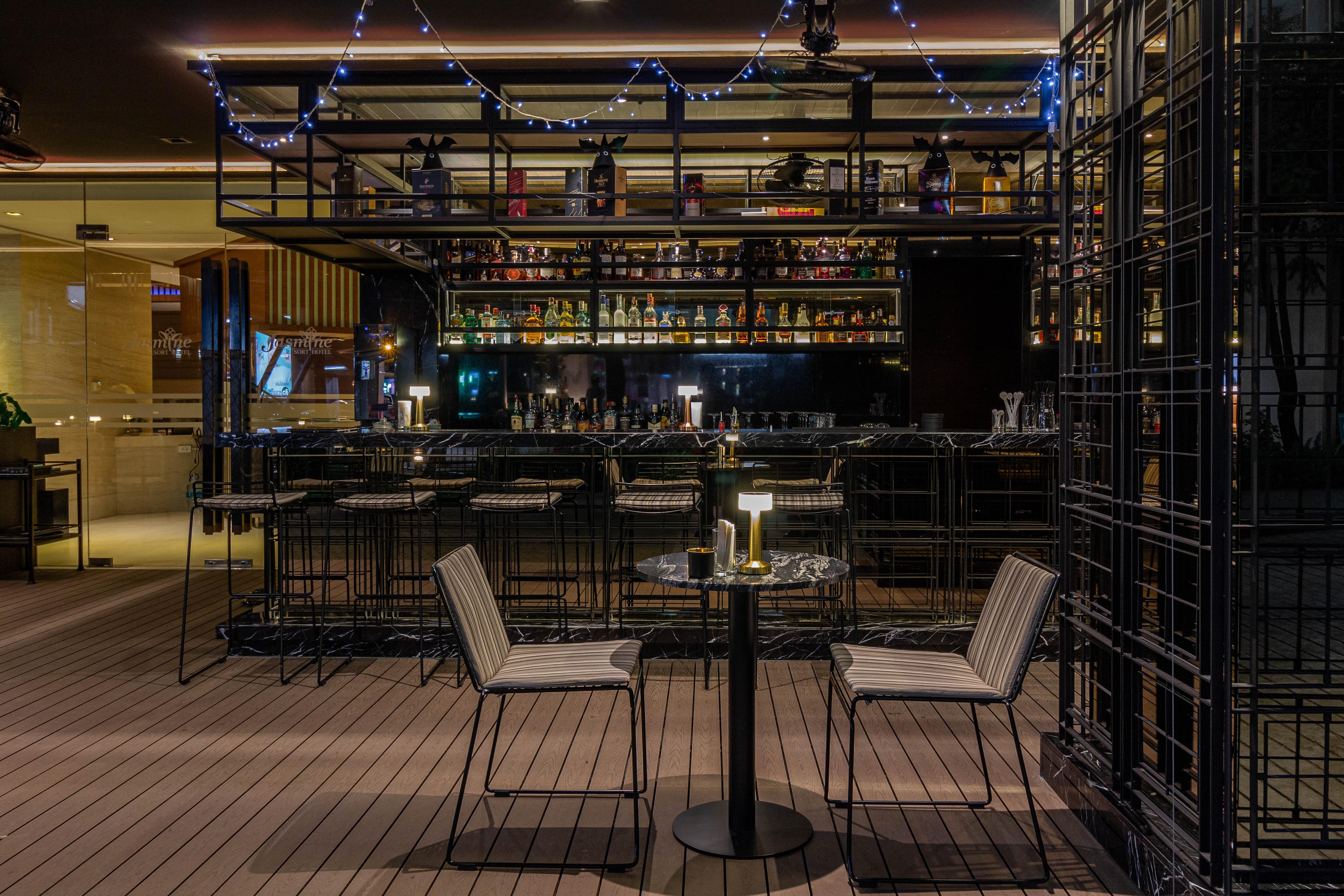   Jasmine Resort Hotel Bangkok