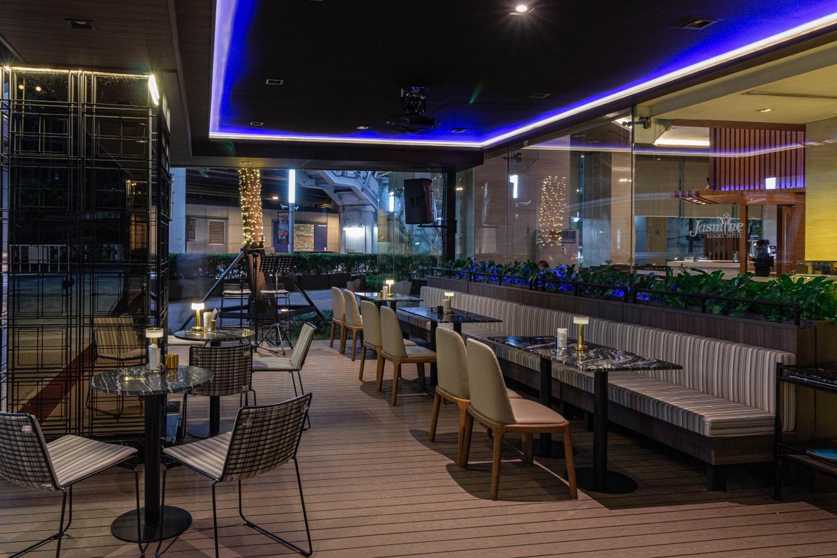 Jass Bar & Bistro  Jasmine Resort Hotel Bangkok Jass Bar & Bistro  Jasmine Resort Hotel Bangkok