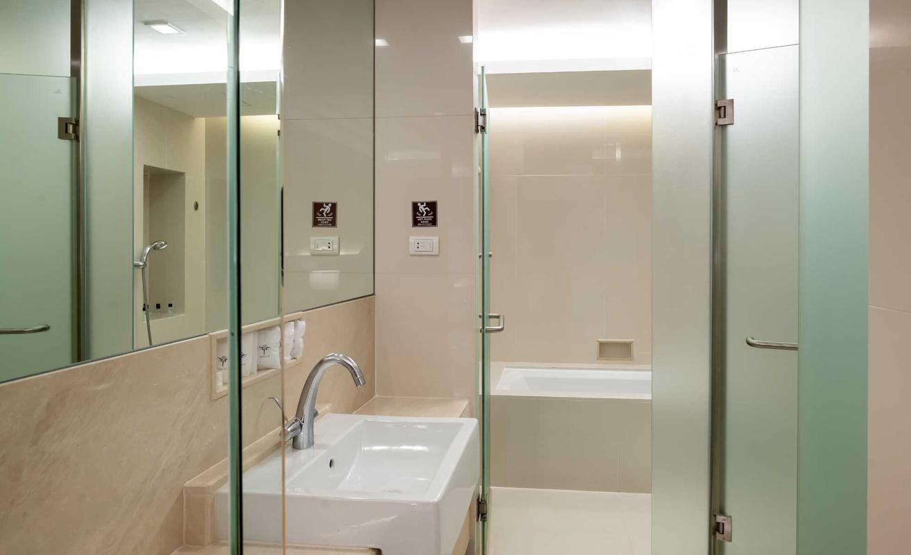 Triple Single Room  Jasmine Resort Hotel Bangkok Triple Single Room  Jasmine Resort Hotel Bangkok